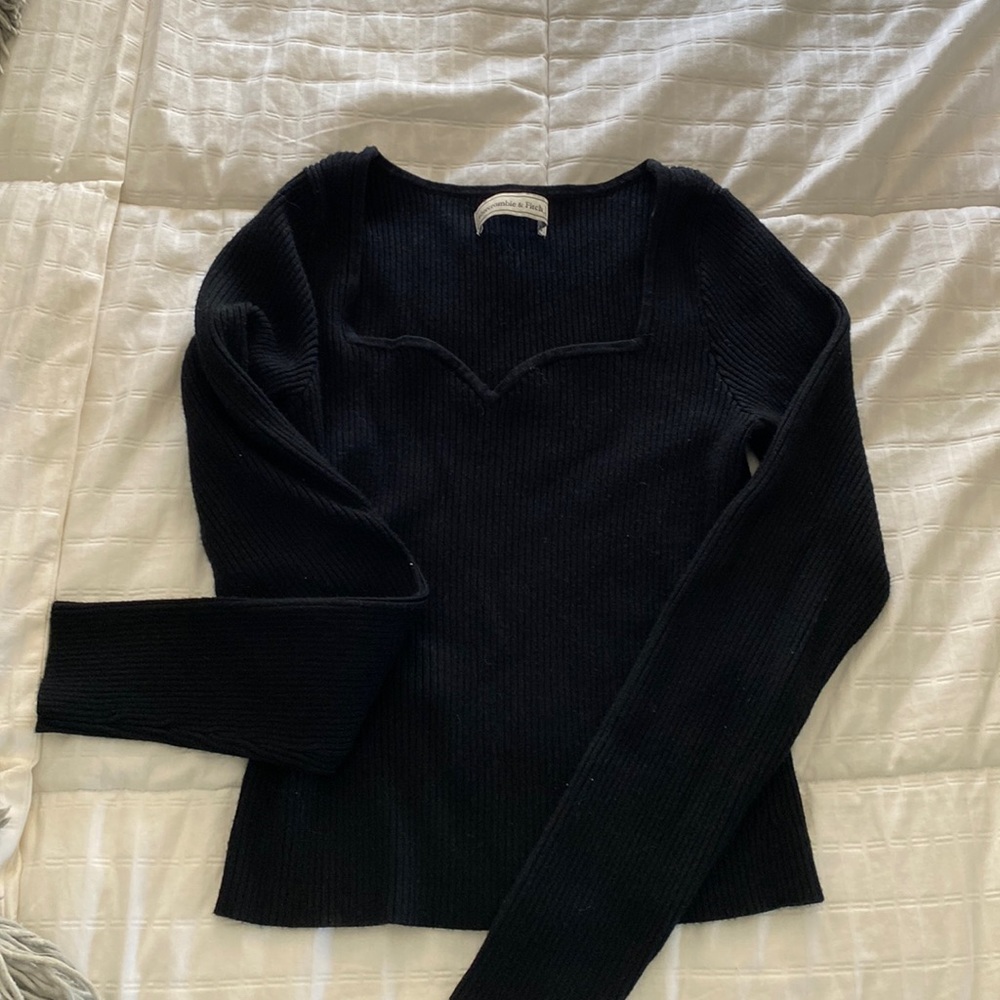 Black sweater long sleeve